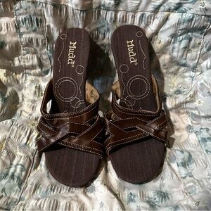 Mudd Dark Brown Crisscross Sandals